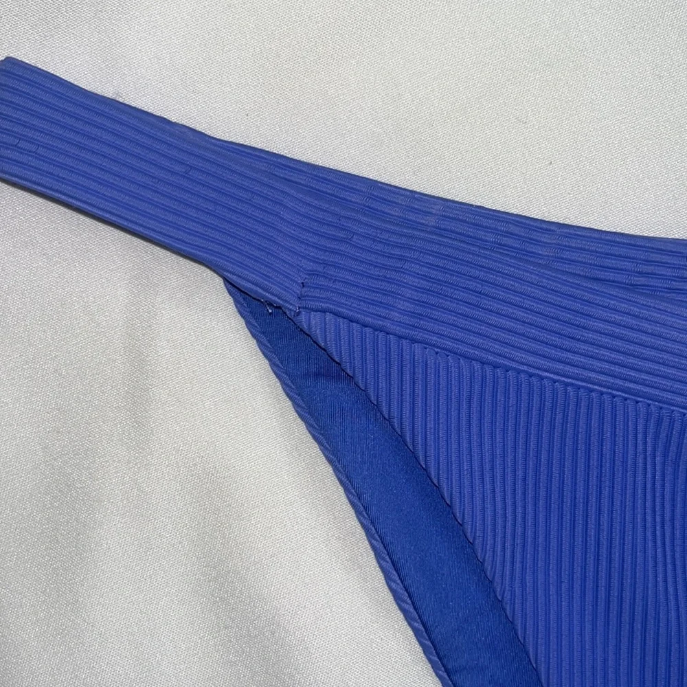 Frankie’s Bikini Ribbed Bottom Sz Large